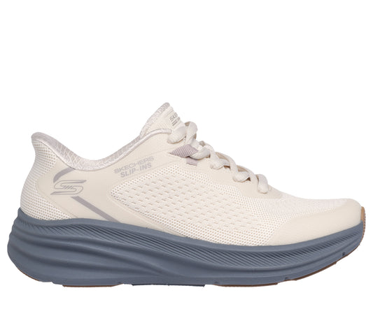 Scarpe Skechers Slip-ins BOBS Skillz grigio panna donna esterno